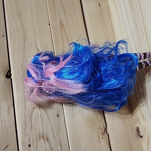 LOL Surprise OMG Queens Prism Doll 9in - Picture 5 of 6